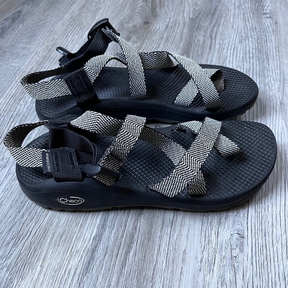 Chaco Excite Black & White Z/Cloud 2 Sandals womens 10 - Picture 1 of 7